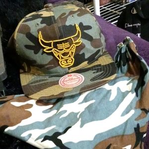 Rare Mitchell & Ness Chicago Bulls Camo Snapback